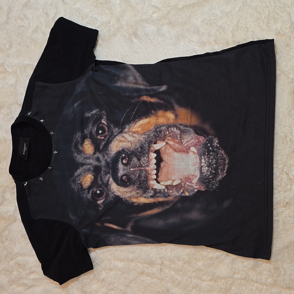 Givenchy Rottweiler T with metal star embellishment